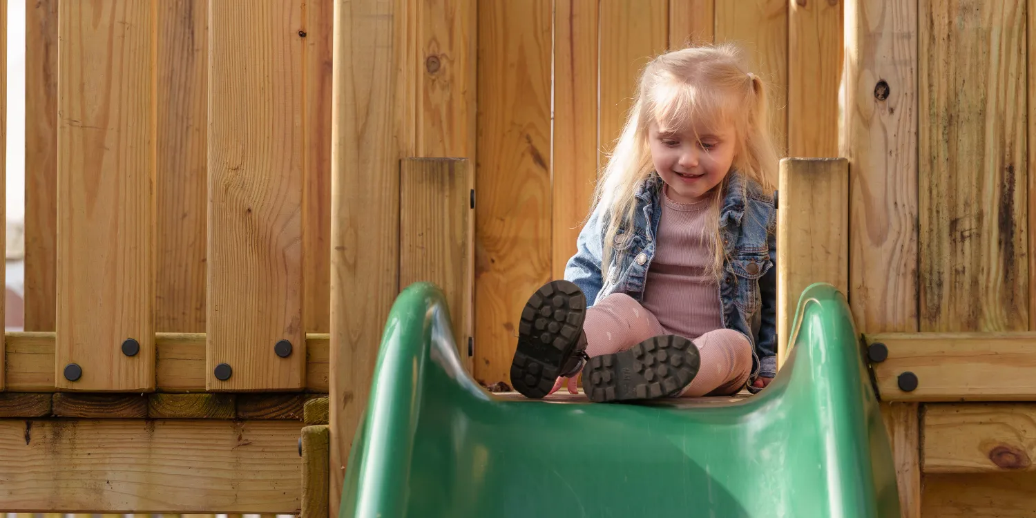 Caroline Parker image